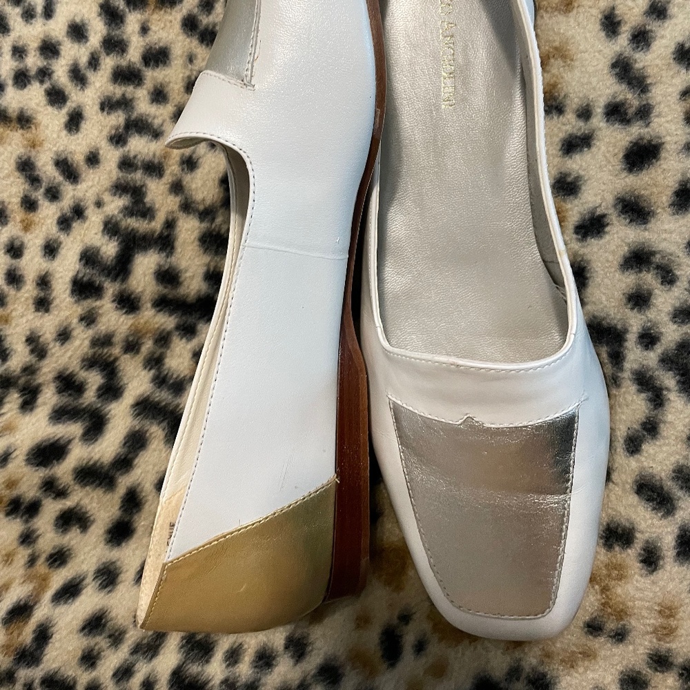 Enzo Angiolini size 10, flat gold,  silver, white